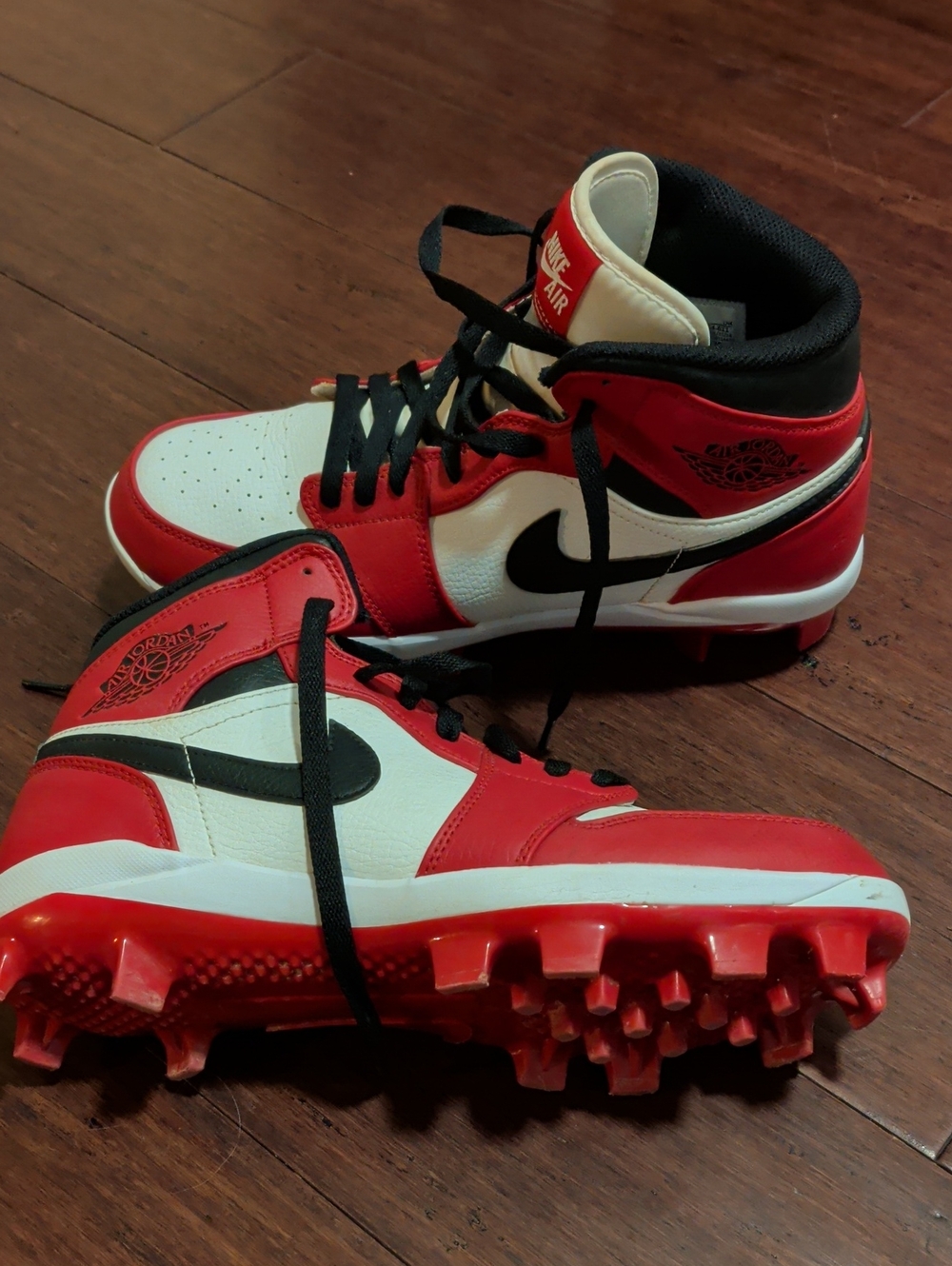 Jordan 1 Retro MCS "Chicago" Baseball Cleats